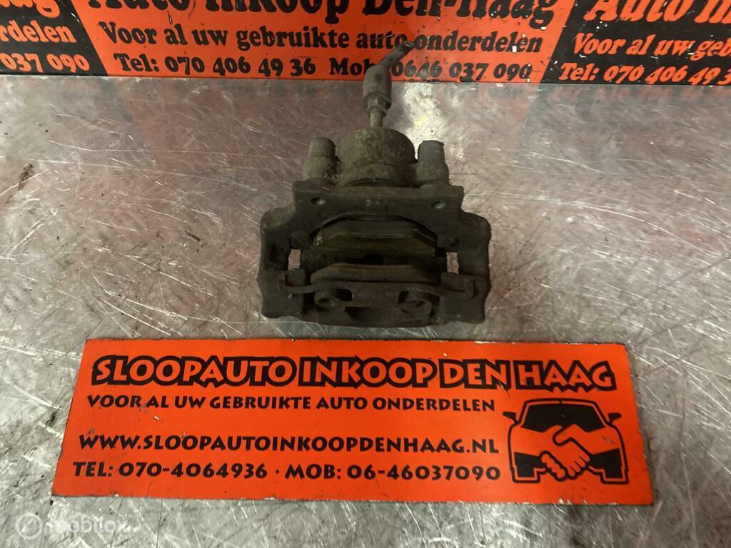 BMW 1/3-serie E87 E90 ('04-'11) Remklauw Linksachter, Ophalen of Verzenden, Gebruikt