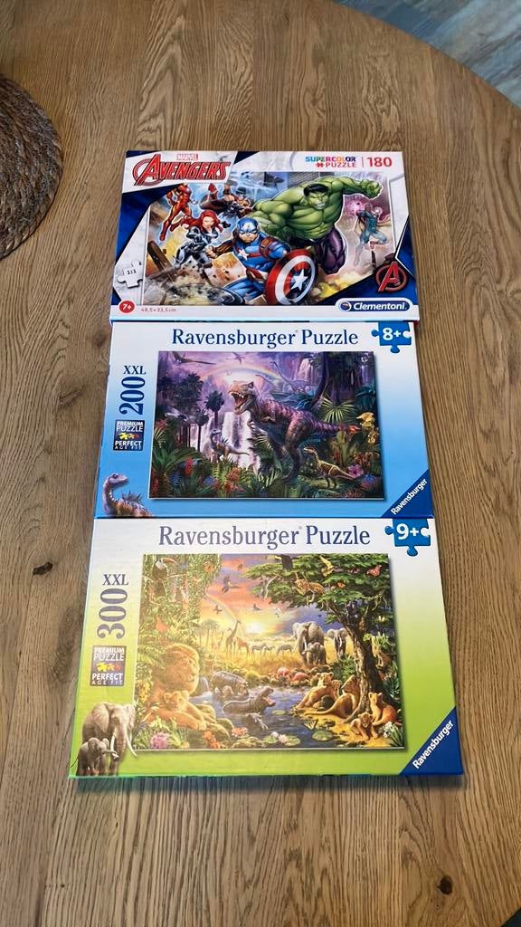 Puzzels Avengers / Dino / Wildlife, Ophalen of Verzenden, Minder dan 500 stukjes, Zo goed als nieuw, Legpuzzel
