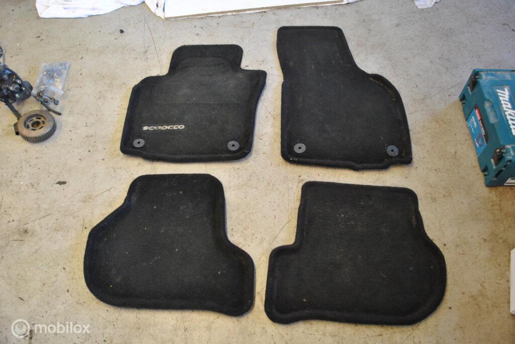 Vloerbekleding Vw Scirocco III ('08-'12), Gebruikt, Volkswagen, Ophalen of Verzenden, Volkswagen