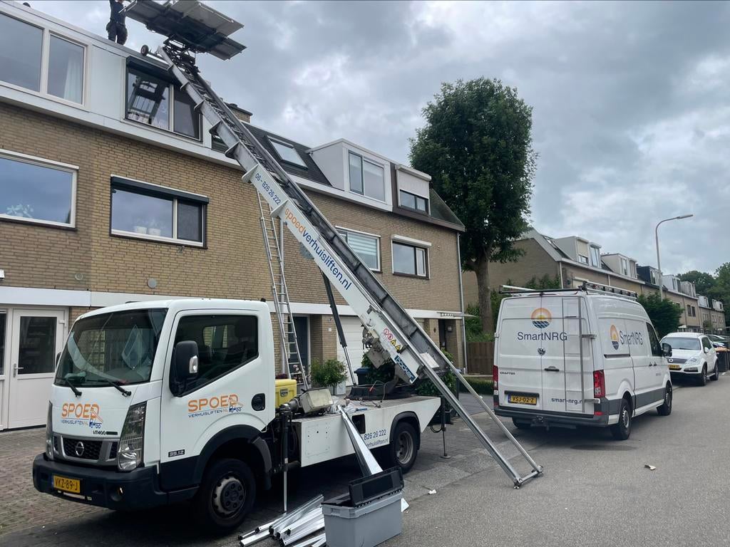 Foto 10 van Verhuislift huren | Ladderlift / Meubellift met bediening