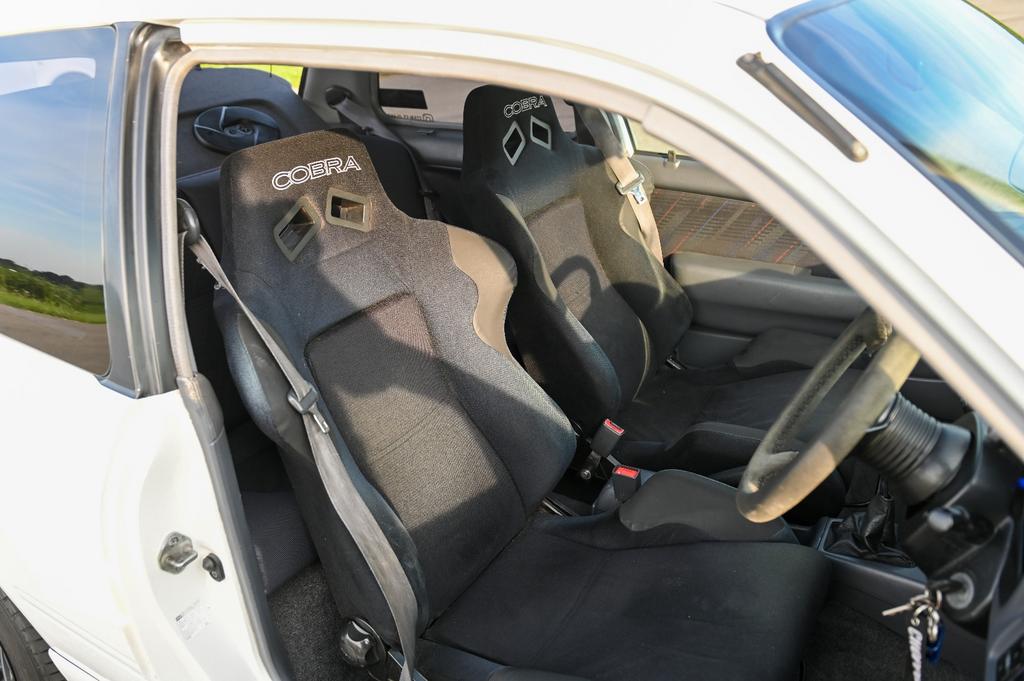 Toyota 1998 Wit, foto 9