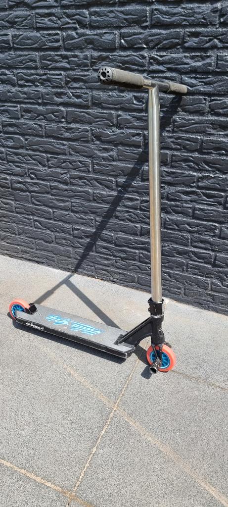 Custom stuntstep, Fietsen en Brommers, Steps, Ophalen of Verzenden, Gebruikt, Overige typen