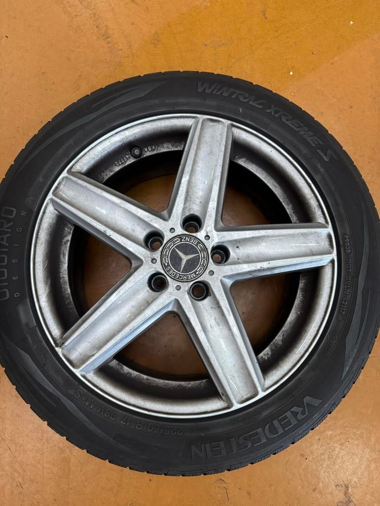 Mercedes Winterset met Velgen 17 inch, Ophalen, Gebruikt, Banden en Velgen, 17 inch