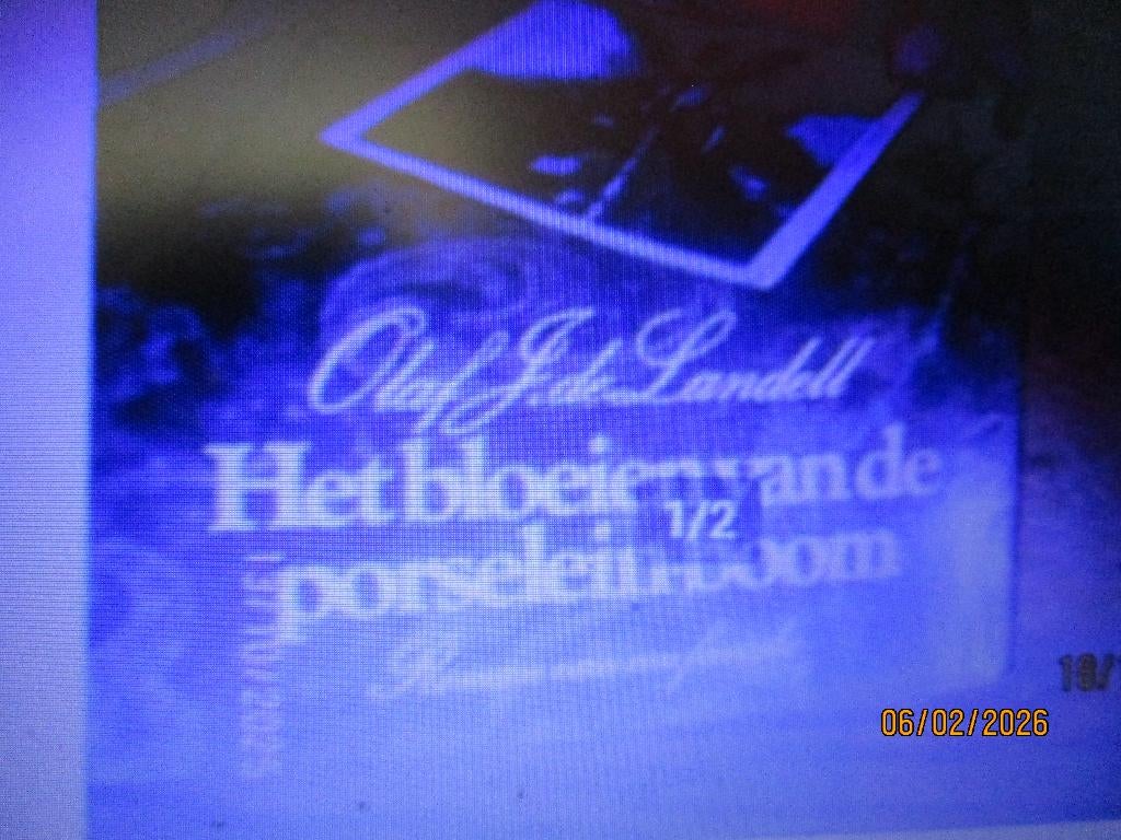 het bloeien van de porselein-boom De Landell 9789022510308#, Boeken, Romans, Gelezen, Ophalen of Verzenden