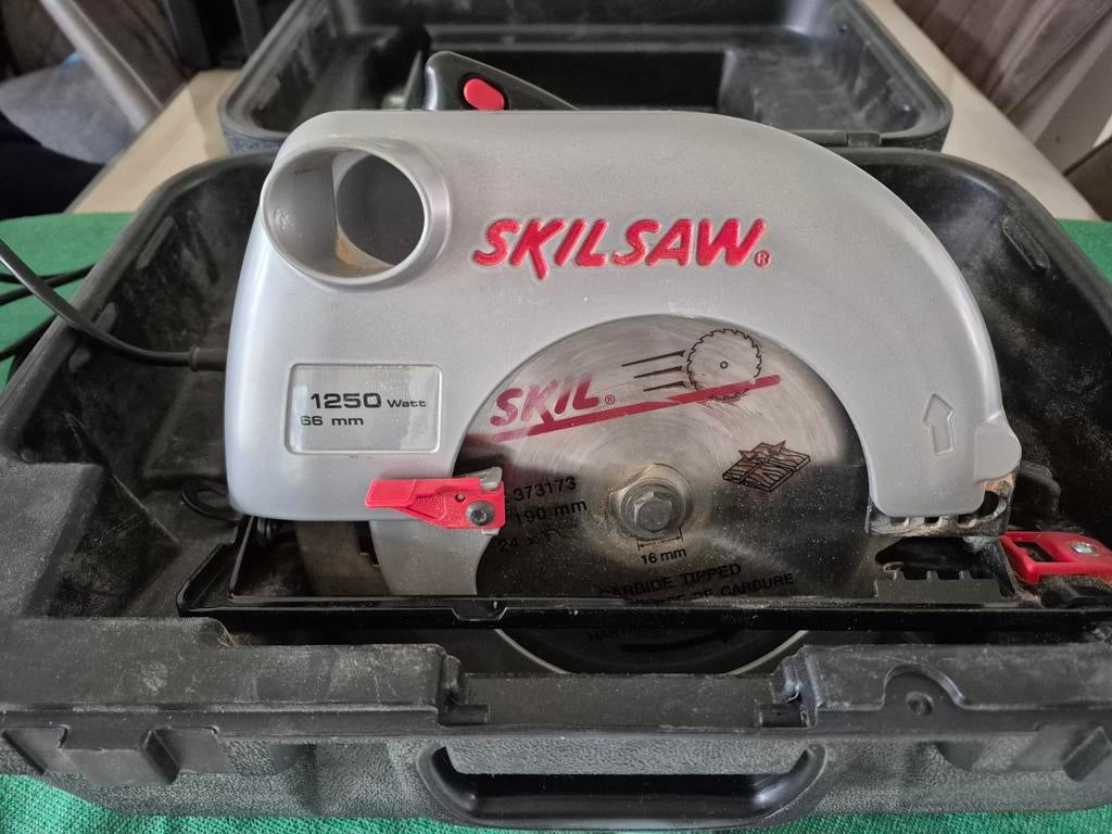 Skil Cirkelzaag - Krachtige zaag voor diverse klussen, Ophalen, Gebruikt, Cirkelzaag, Skil