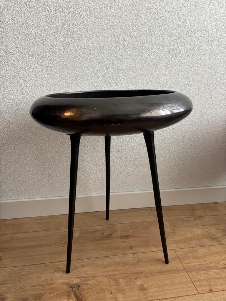 Riverdale Bijzettafel - 55cm, 45 tot 60 cm, Metaal of Aluminium, Rond, Zo goed als nieuw