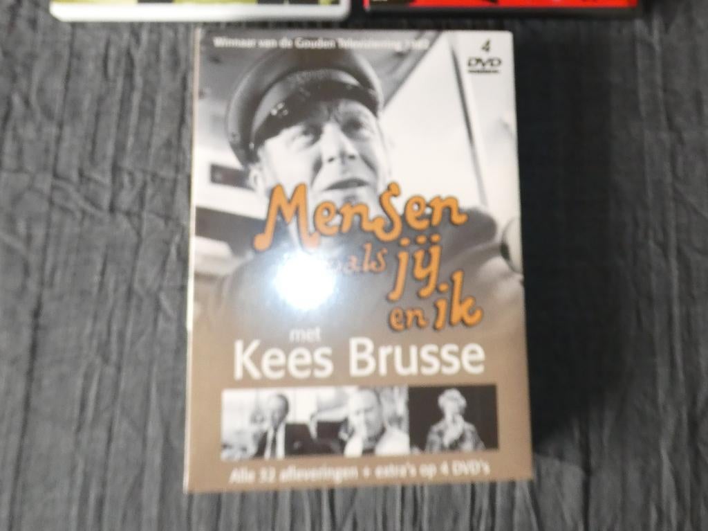 Veel dvd’s Mensen zoals jij en ik Blue movie showroom Deel 4, Cd's en Dvd's, Dvd's | Tv en Series, Zo goed als nieuw, Komedie