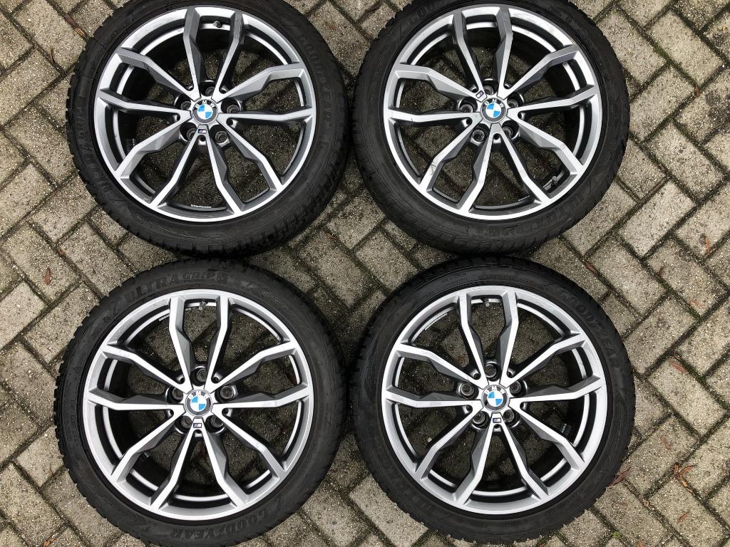 18 inch BMW Styling 711 M winterset 1 serie F40 2 serie F44, Ophalen, 18 inch, Gebruikt, Banden en Velgen