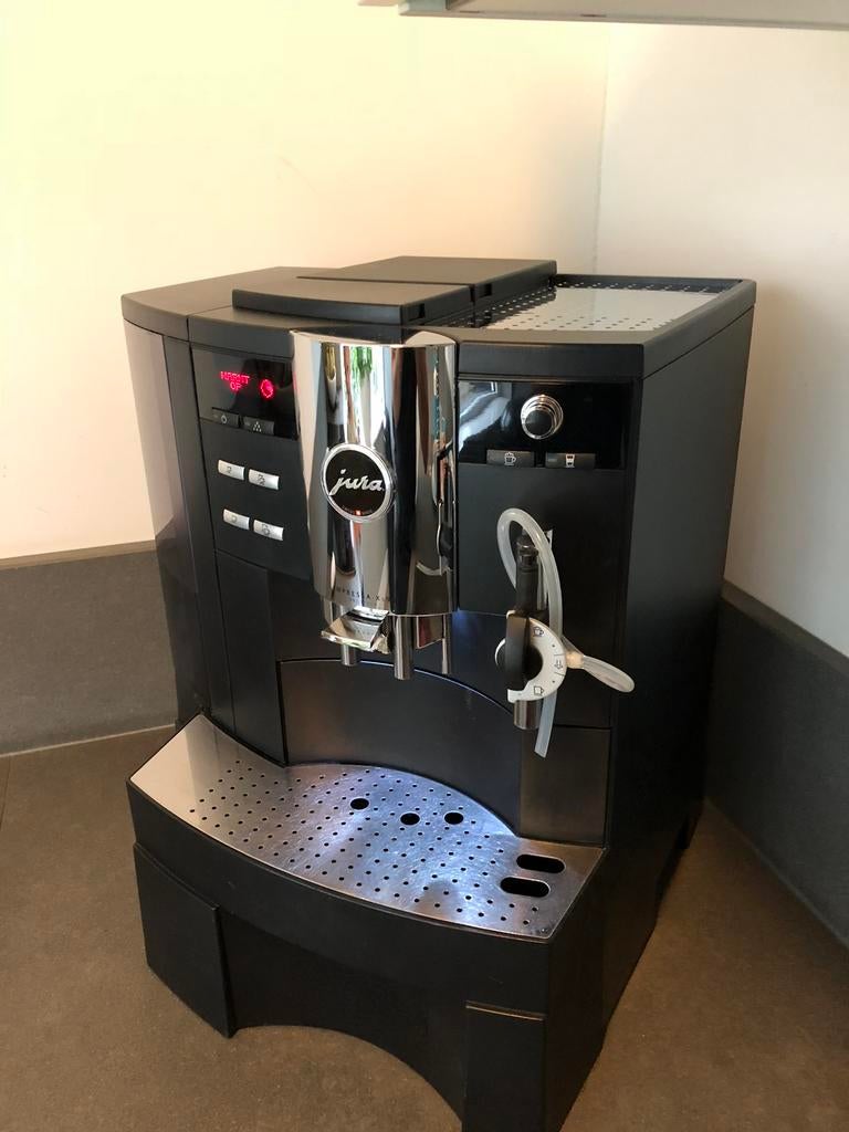 Jura XS9 gereviseerd met garantie cappuccino espresso bonen, Witgoed en Apparatuur, Koffiezetapparaten, Afneembaar waterreservoir