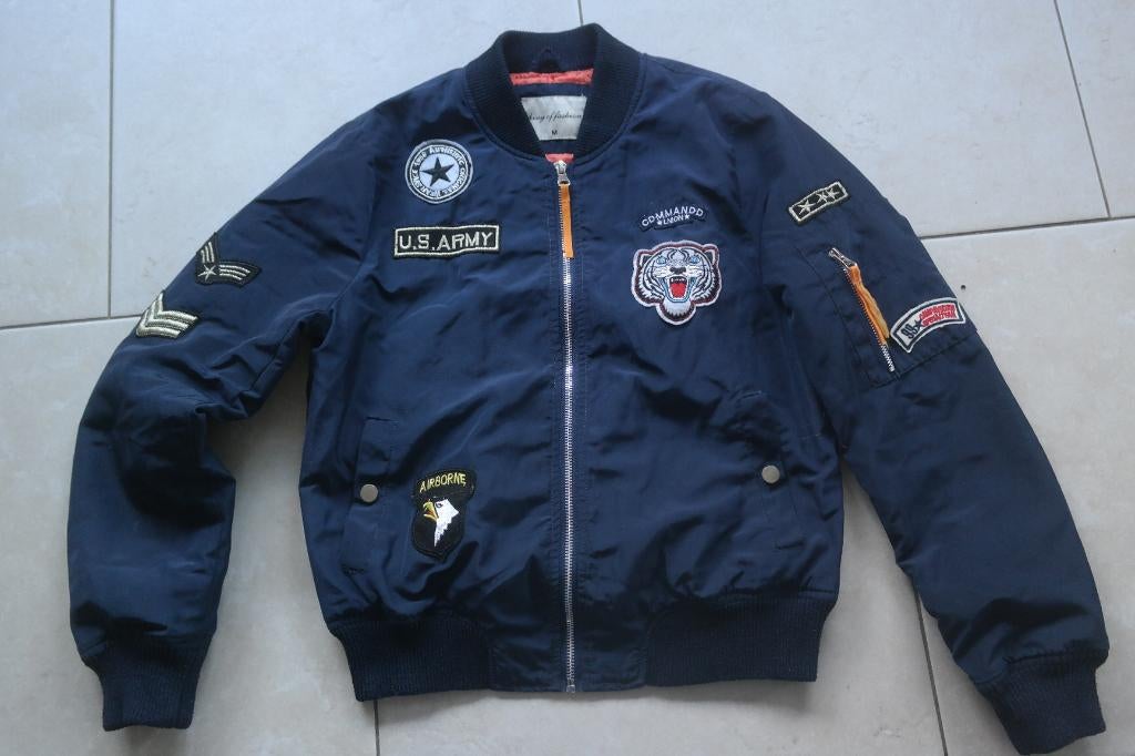Gaaf bomber jasje mt xs blauw stoer jack zomerjas jas, Kleding | Dames, Jassen | Zomer, Ophalen of Verzenden, Gedragen, Maat 34 (XS) of kleiner