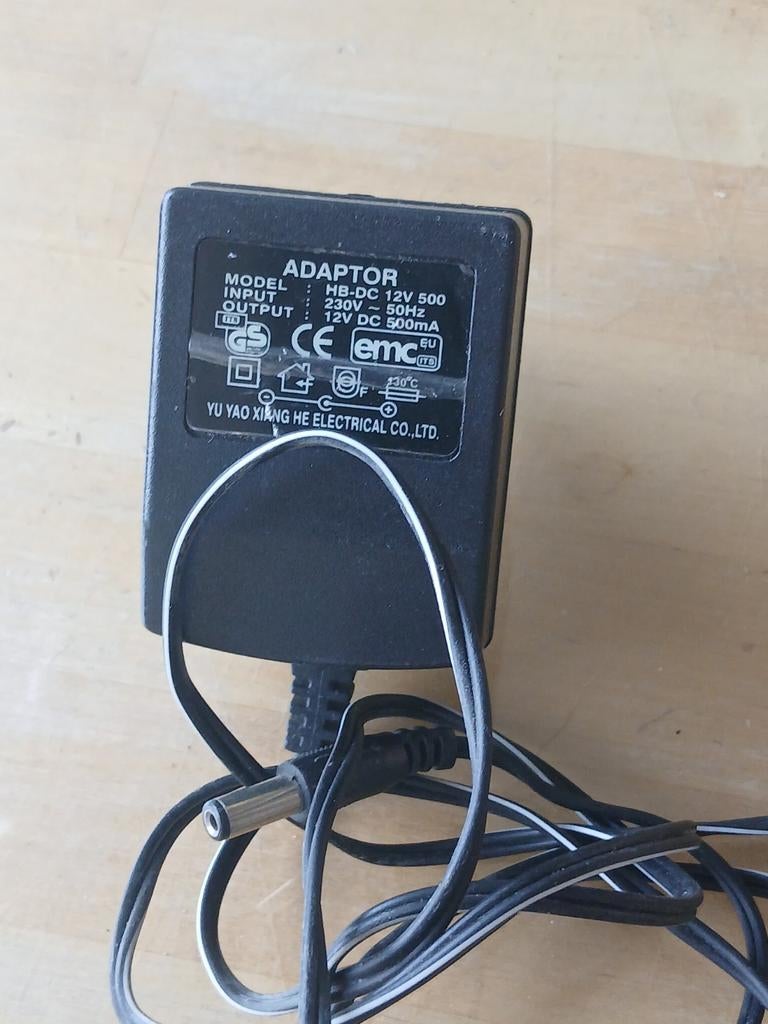 Universele Adapter 12V 500mA, Ophalen of Verzenden, Gebruikt