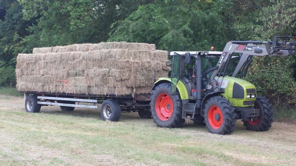 hooi - stro en mais balen, Ophalen