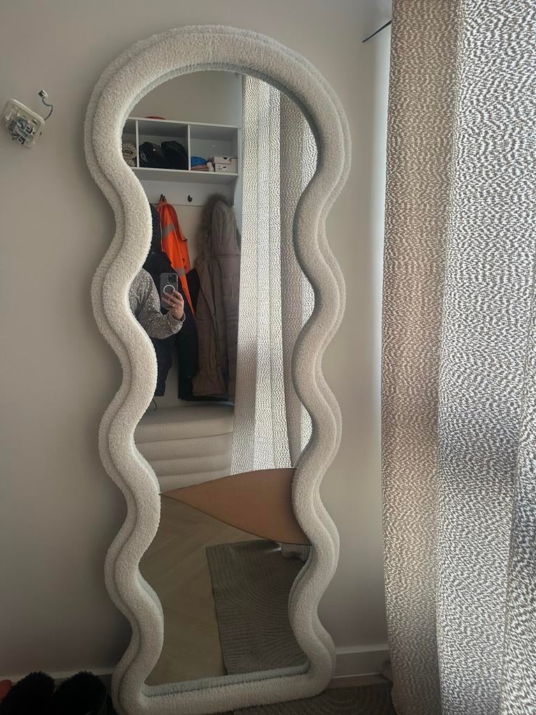 Mooie teddy spiegel, GLAS KAPOT!, Ophalen, Zo goed als nieuw, 150 tot 200 cm, Rechthoekig