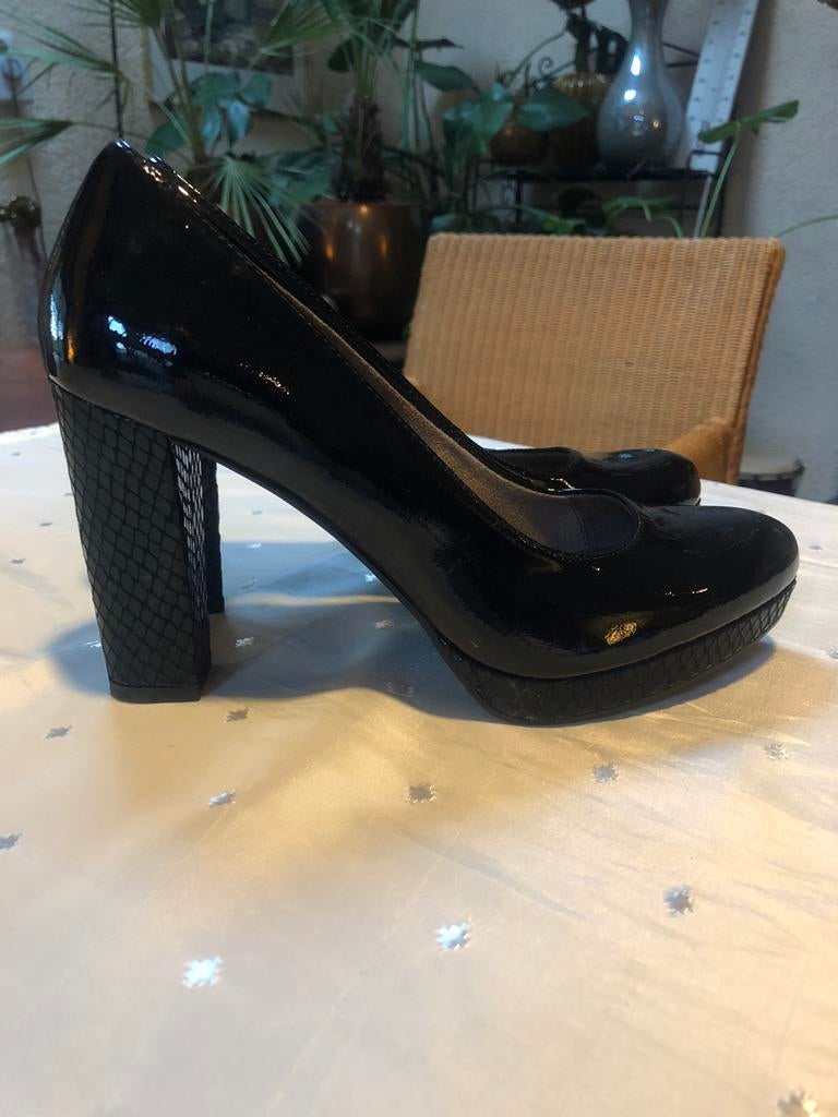 Lakschoenen, zwart, hak 9 cm, merk Tamaris, maat 39, Tamaris, Zwart, Nieuw, Ophalen of Verzenden