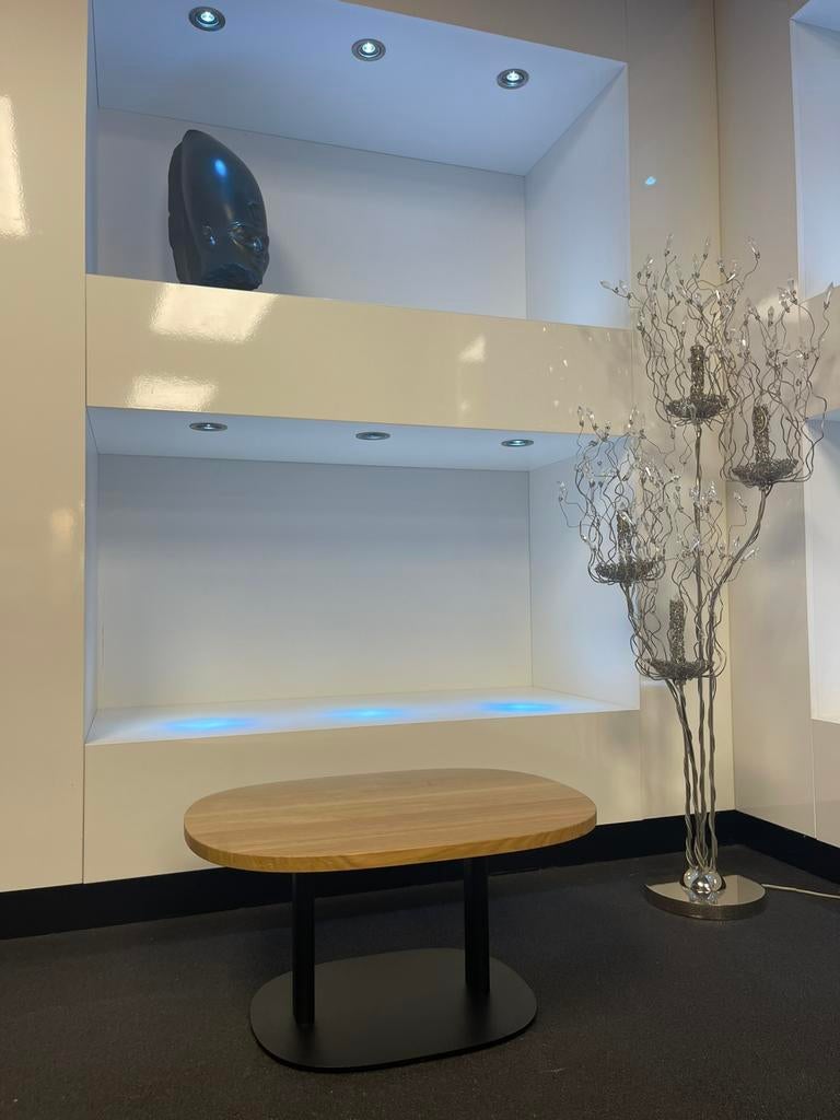 Leolux Toveri salontafel massief eiken showmodel, Huis en Inrichting, Tafels | Salontafels, Ophalen, Zo goed als nieuw, 50 tot 100 cm