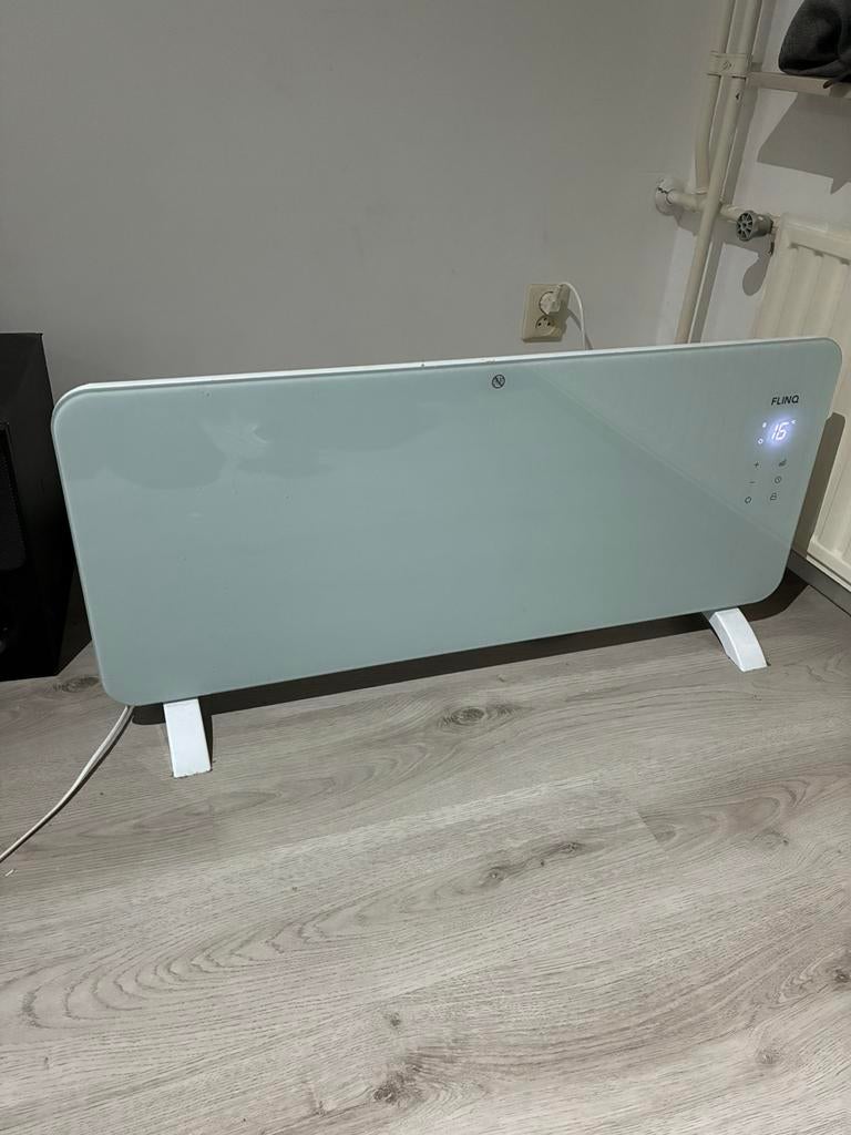 FlinQ Smart Indoor Convector Heater – Glaspaneel – Wit, Huis en Inrichting, Kachels, Ophalen, Zo goed als nieuw, Elektrisch, Overige soorten