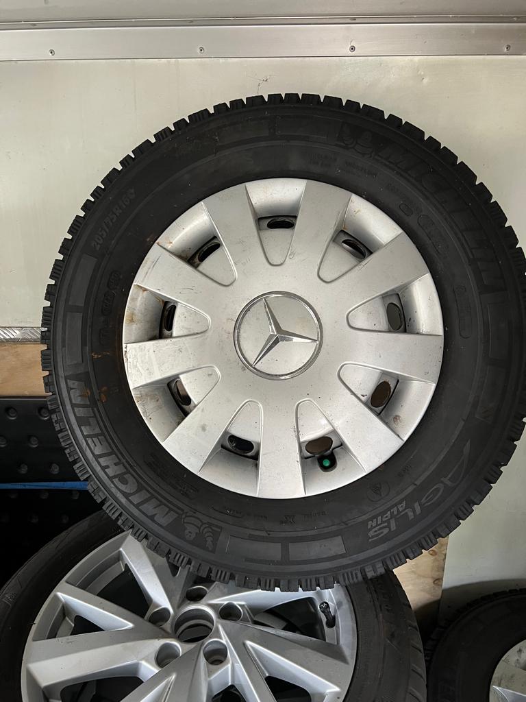 stalen winterset mercedes benz sprinter 2 sets, Ophalen, Gebruikt, 16 inch, Banden en Velgen