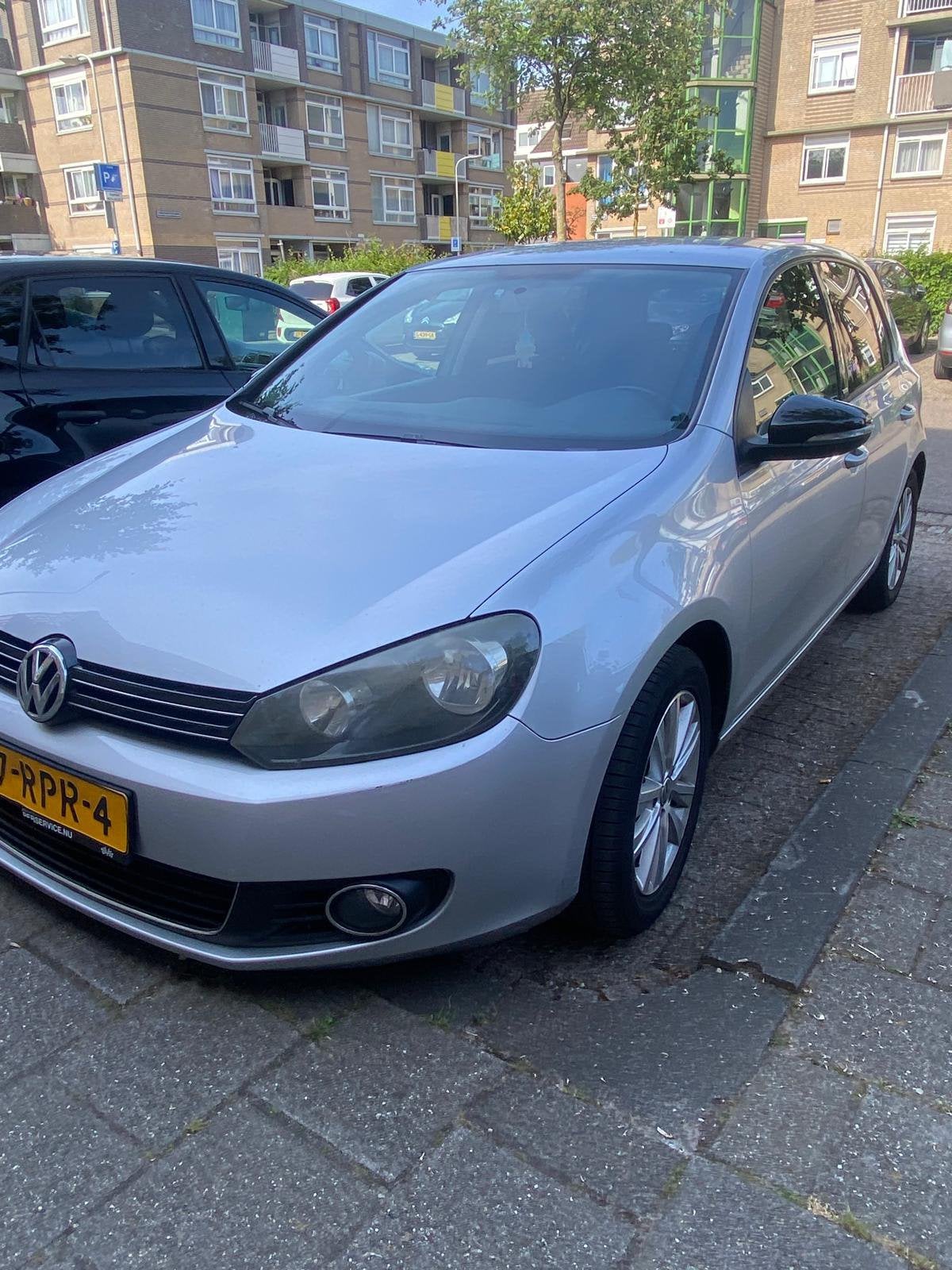 Volkswagen Golf 1.2 TSI 77KW 5D 2011 Grijs, Auto's, Voorwielaandrijving, 4 cilinders, 610 kg, 49 €/maand