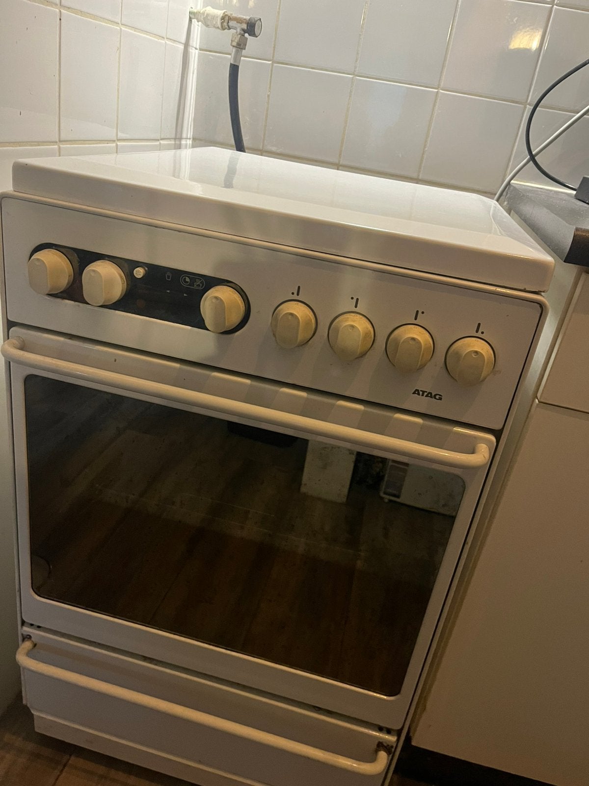 Gasfornuis met oven, Ophalen, 4 kookzones, Zo goed als nieuw, Gas