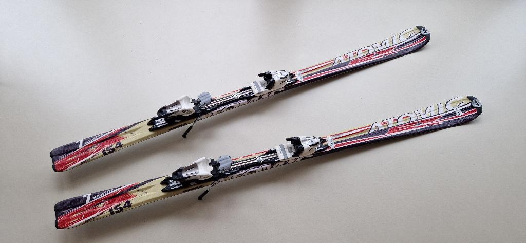 Atomic Ski's 154cm, Ophalen, 140 tot 160 cm, Gebruikt, Carve