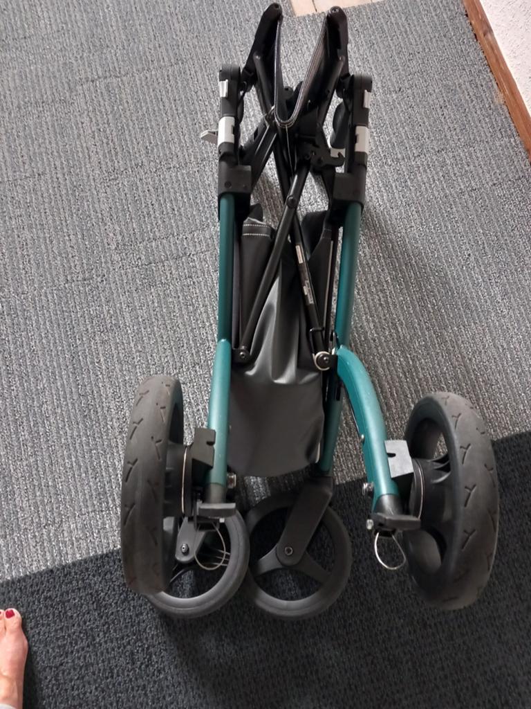 Rollz Flex 2 rollator, Jungle Green Classic brake, Ophalen, Opvouwbaar, Zo goed als nieuw