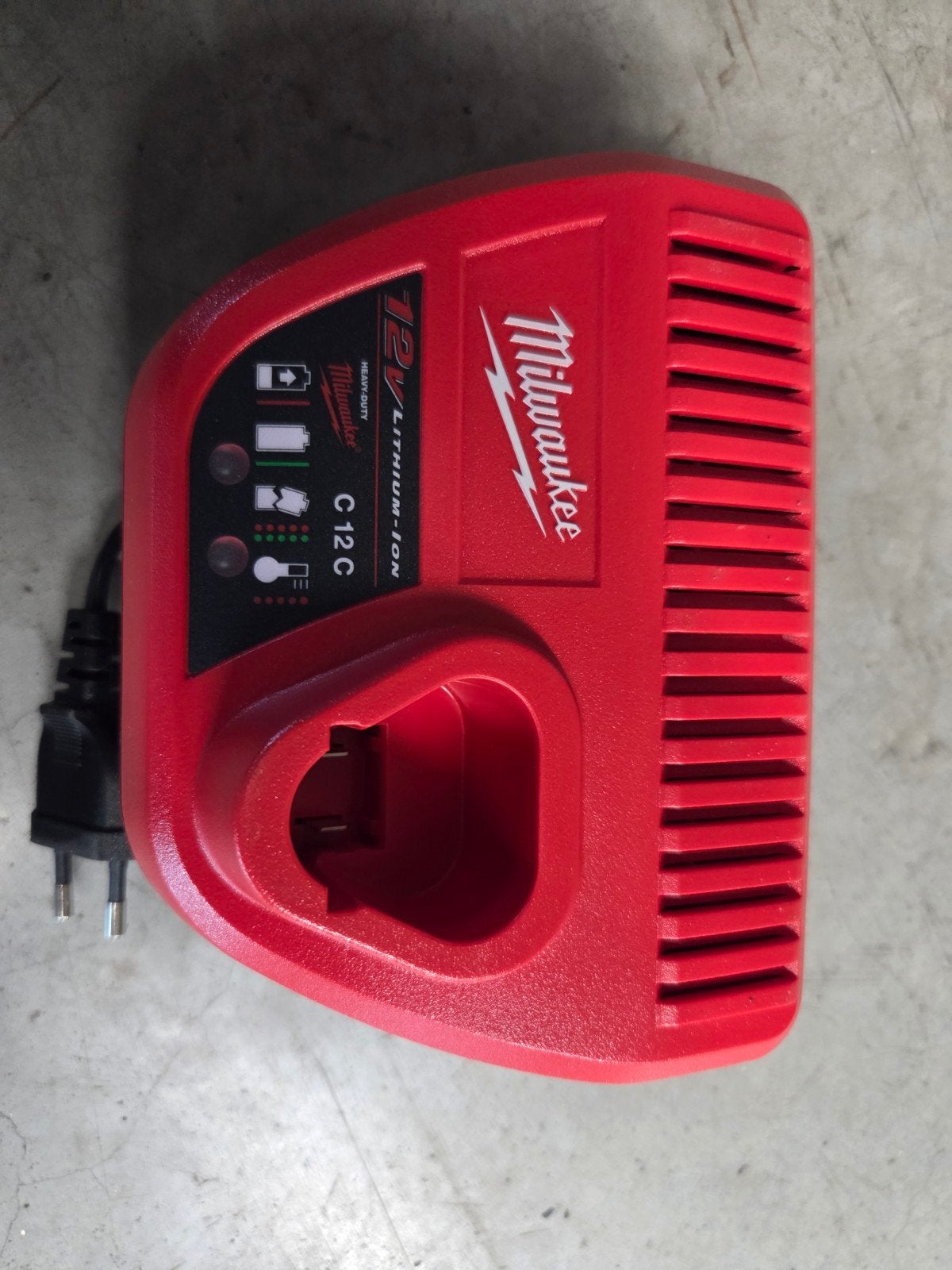 Milwaukee C12C Acculader NIEUW 9X, Ophalen of Verzenden, Nieuw