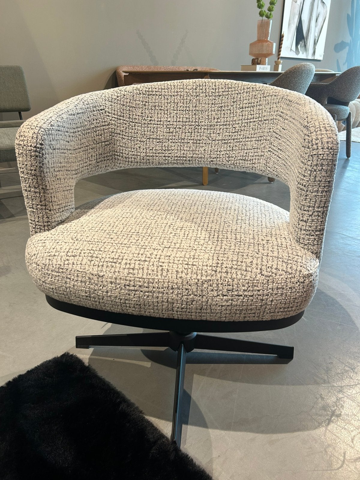 Showroommodel draaifauteuil, Ophalen, Minder dan 75 cm, Nieuw, Stof