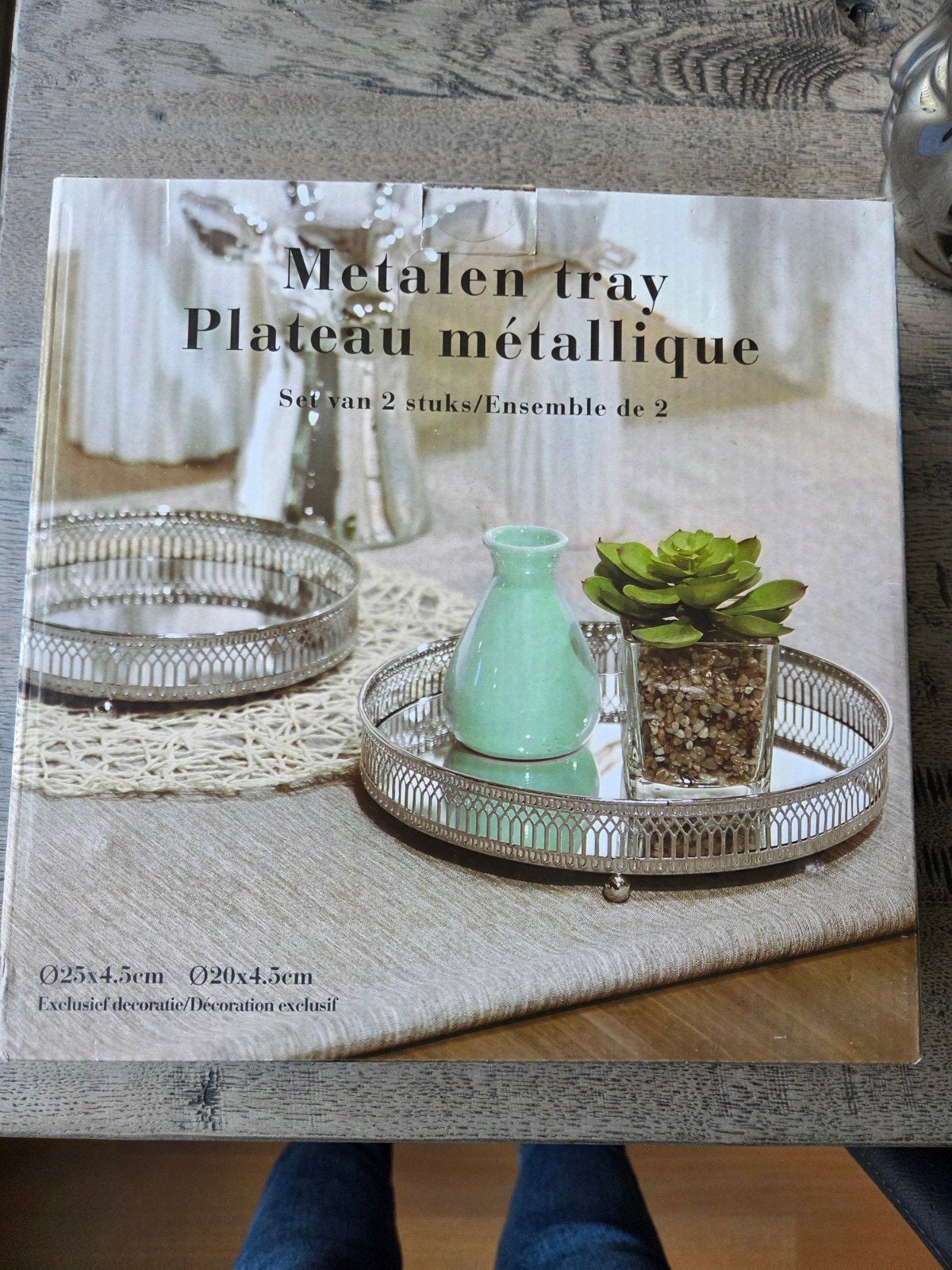 Metalen dienbladen set - 2 stuks - Zilverkleurig, Met opstaande rand, Rond, Nieuw, Ophalen of Verzenden