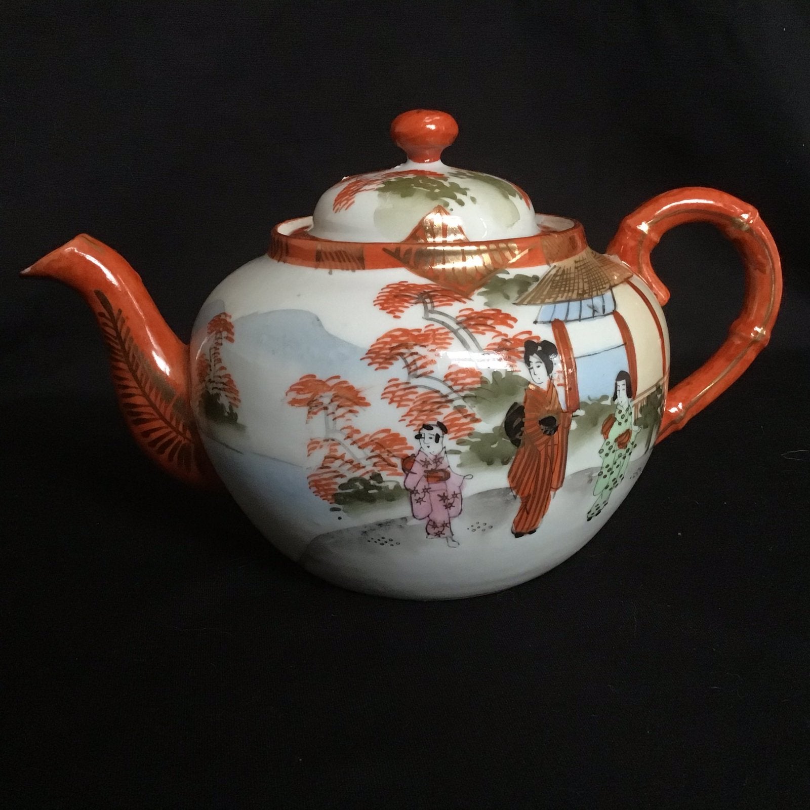 Antieke theepot met zeef - Kutani porselein - Geisha Japan, Antiek en Kunst, Antiek | Servies los, Ophalen of Verzenden