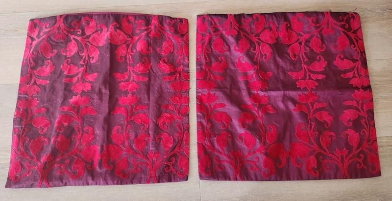 2 decoratieve sierkussens Hema, kleur paars,fushiaroze, Ophalen of Verzenden, Zo goed als nieuw, Overige kleuren, Vierkant