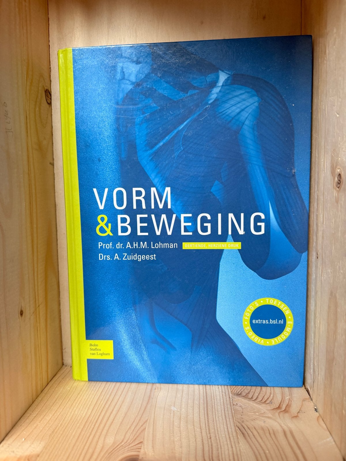 Fysiotherapie boek: Vorm & Beweging, Ophalen of Verzenden, Beta, Gelezen, HBO