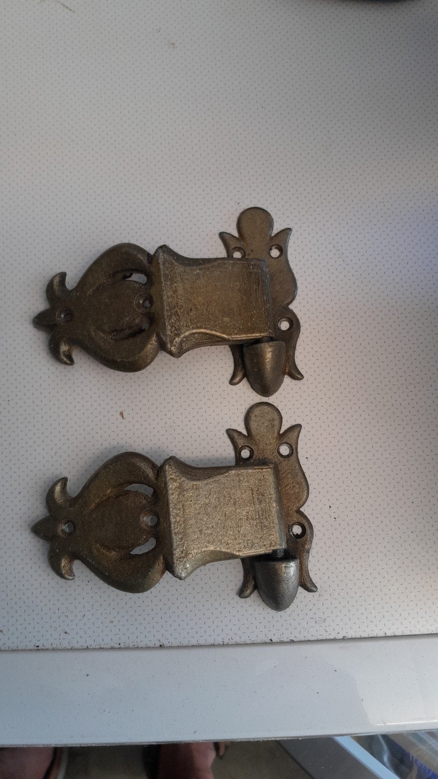 24 Antieke Meubelscharnieren - Decoratief en Functioneel, Ophalen, Gebruikt, Overige materialen, Scharnier