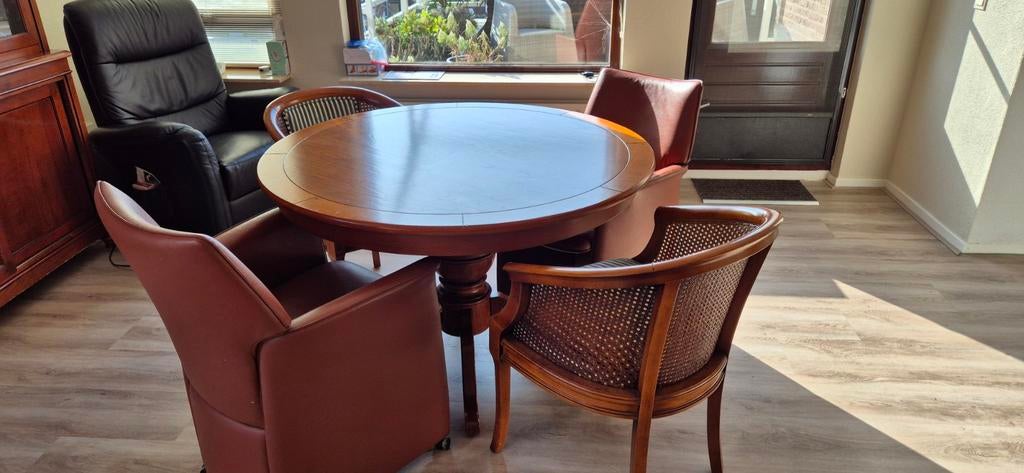 Eettafel met 4 stoelen - Massief hout, Gebruikt, Rond, Ophalen of Verzenden, Vier personen