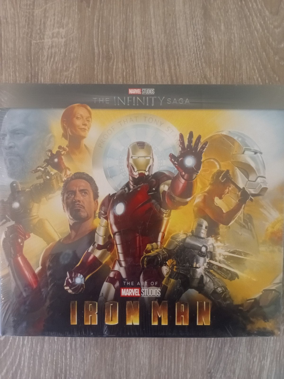 Titan Marvel Studios The Infinity Saga: The Art of Iron Man, Ophalen of Verzenden, Nieuw, Marvel Studios
