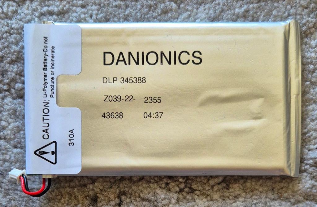 Danionics accu oplaadbaar batterij., Ophalen of Verzenden, Nieuw, Oplaadbaar