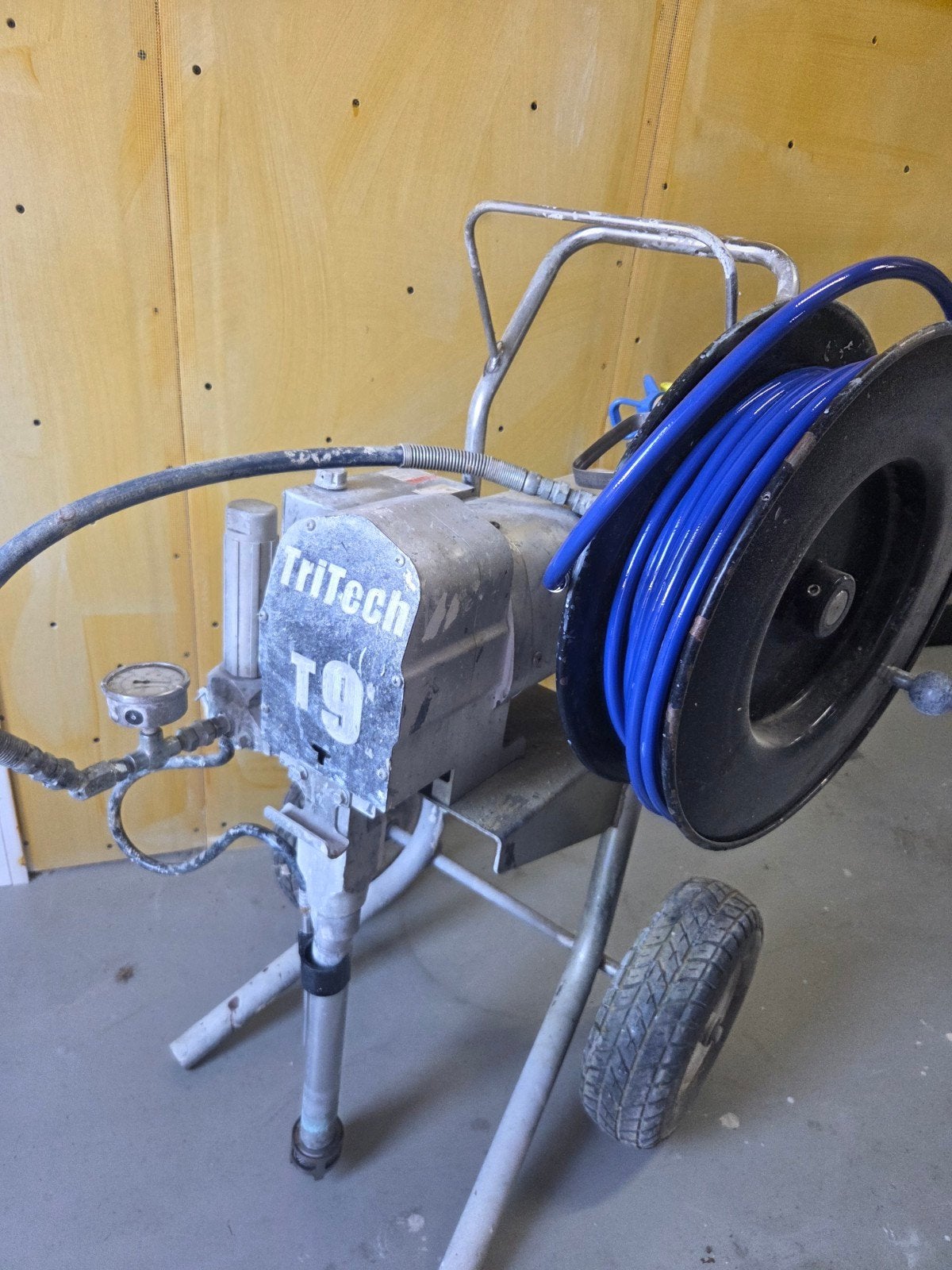 TriTech T9 Verfspuit - Professionele Airless Spuit, Doe-het-zelf en Verbouw, Schildersmaterialen, Ophalen of Verzenden, Gebruikt