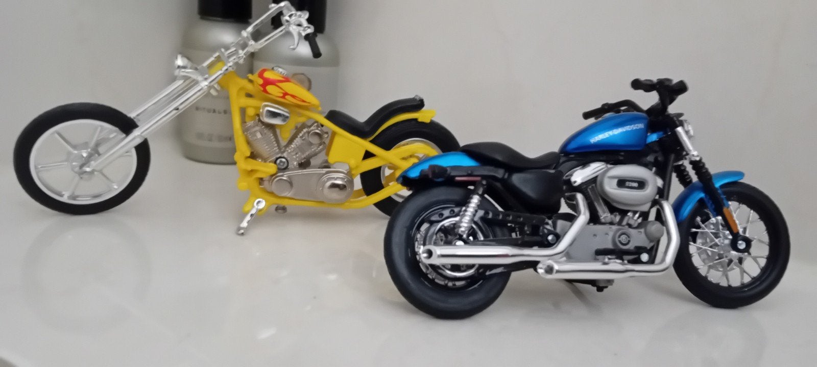 Harley Davidson Schaalmodellen., Ophalen of Verzenden, Zo goed als nieuw, Motor
