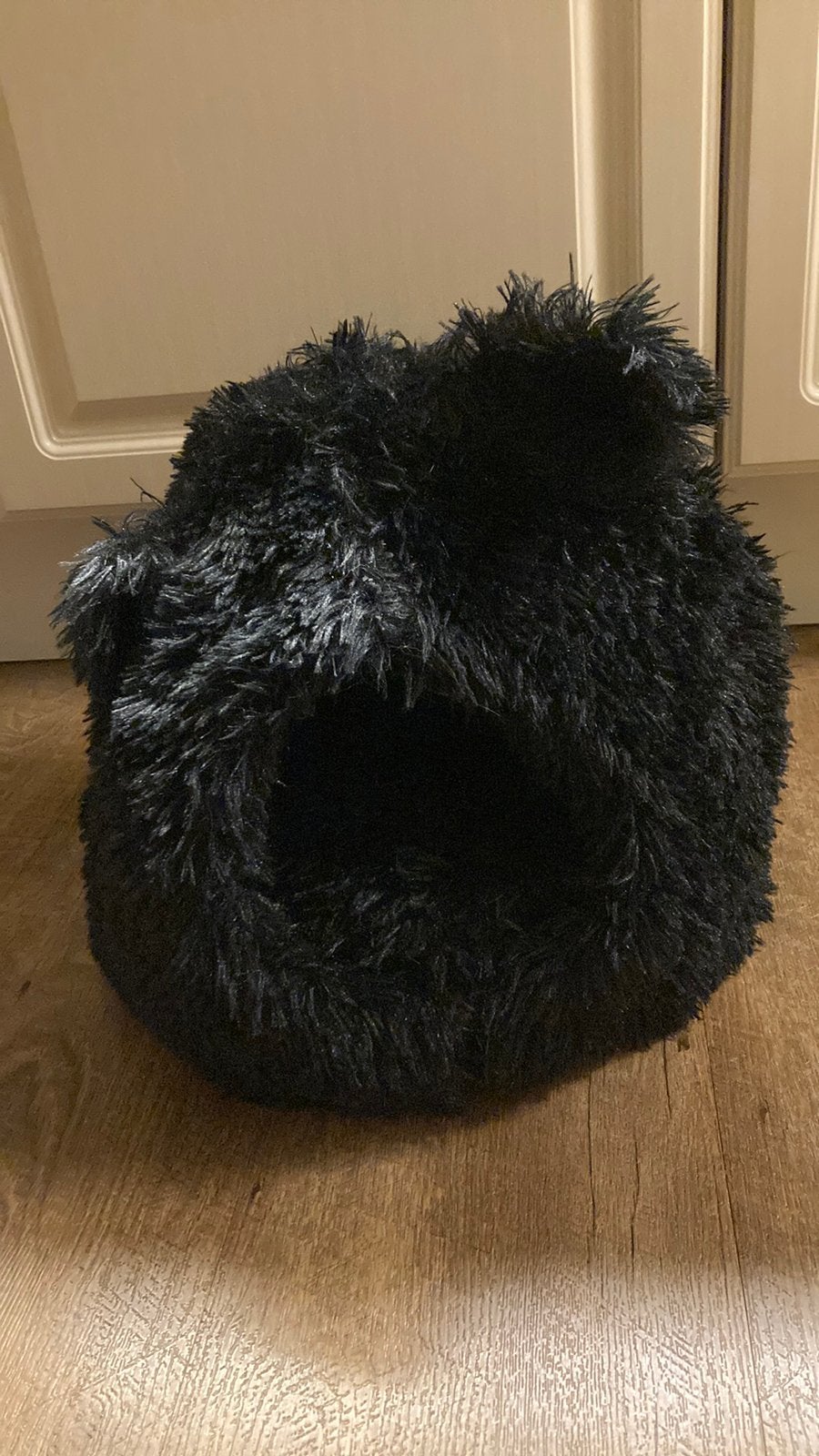 Nieuwe zwarte kattenmand / hol met uitneembaar kussen, Ophalen, Nieuw, Pluche