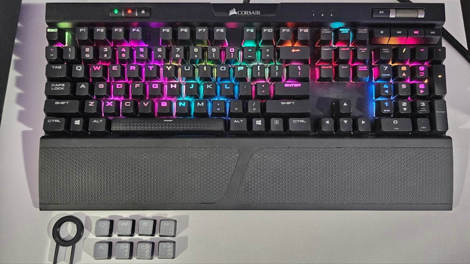 Foto 6 van Corsair K70 RGB MK.2