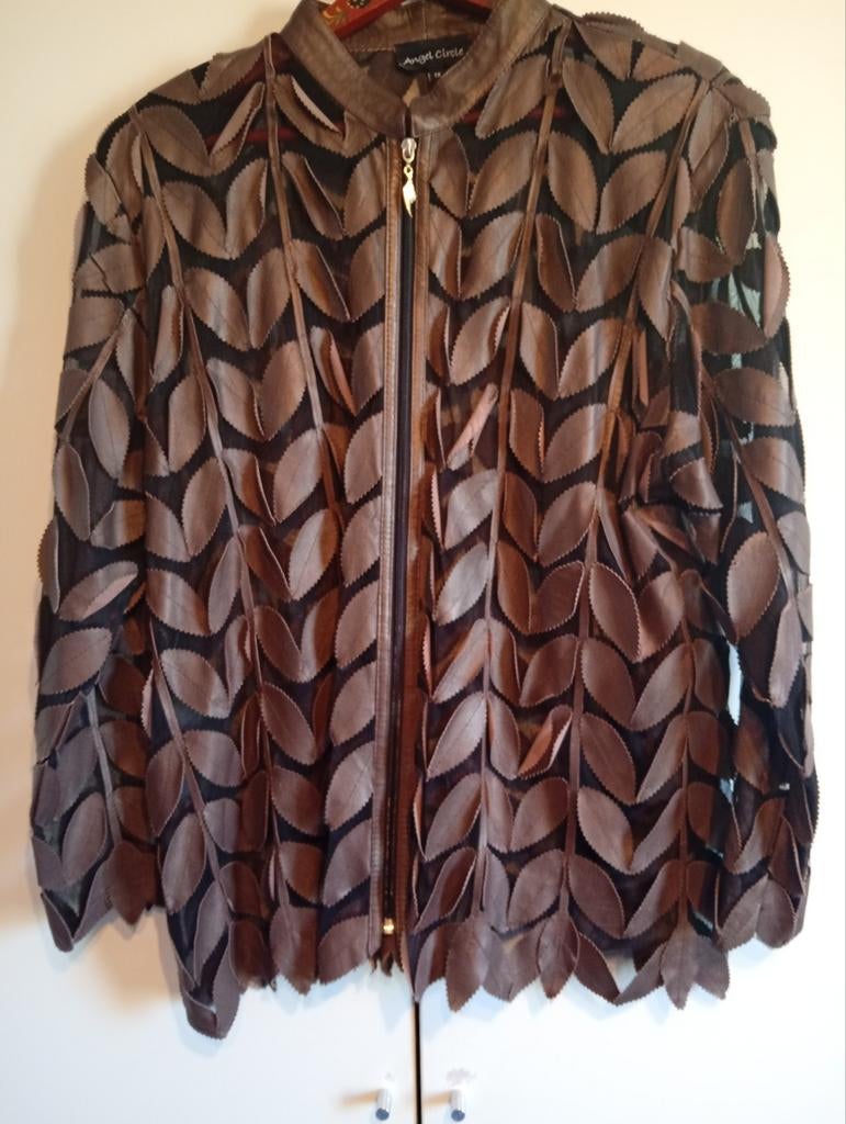 Angel Circle Leren Jasje met Bladmotief - Maat 1X, Kleding | Dames, Bruin, Maat 46/48 (XL) of groter, Ophalen of Verzenden, Zo goed als nieuw