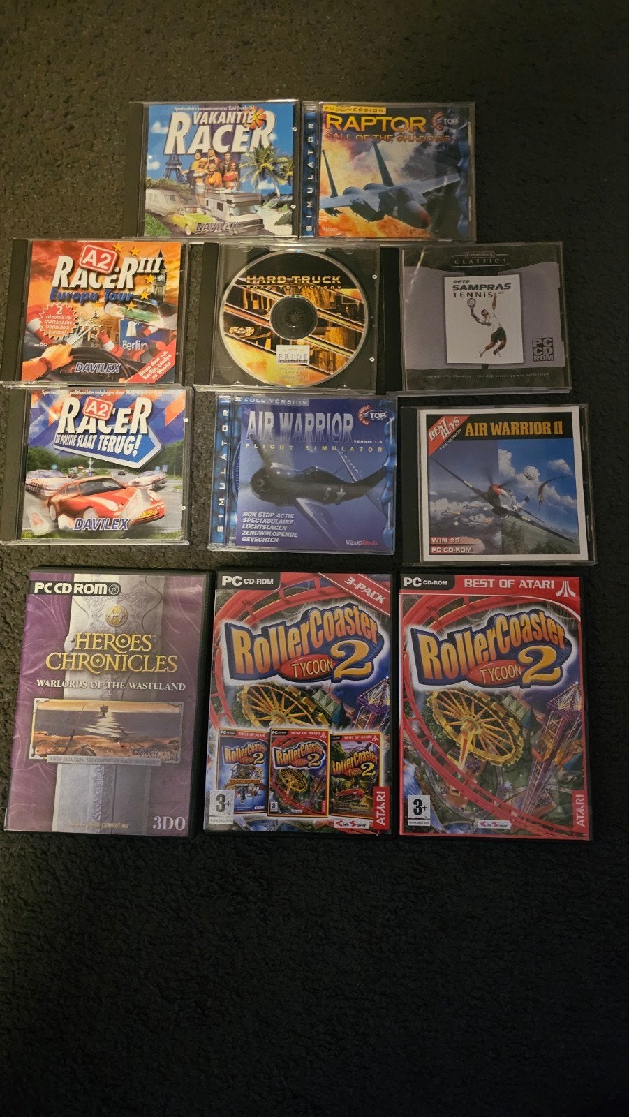 11 Retro PC Games CD-ROM: A2 Racer, RollerCoaster Tycoon 2, Ophalen of Verzenden, Gebruikt, Racen en Vliegen