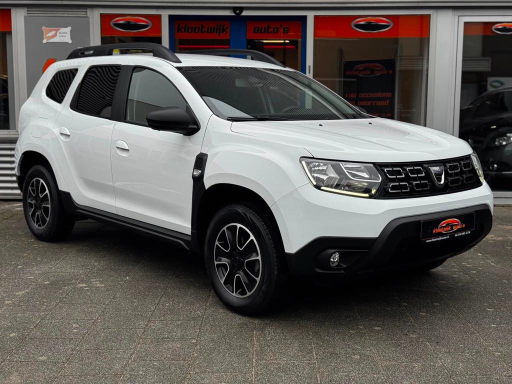 Dacia Duster 1.2 TCe Comfort Navigatie Cruise LED LM Dealer, Voorwielaandrijving, Gebruikt, Zwart, 4 cilinders