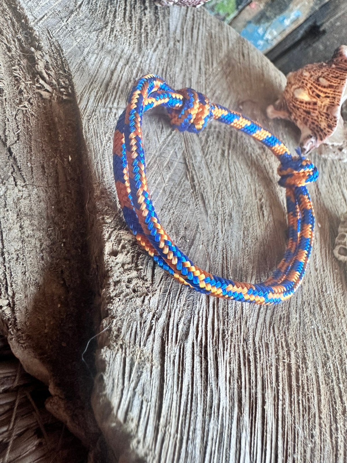Trendy armband / enkelband / blauw - oranje / nieuw, Sieraden, Tassen en Uiterlijk, Kettingen, Ophalen of Verzenden, Nieuw