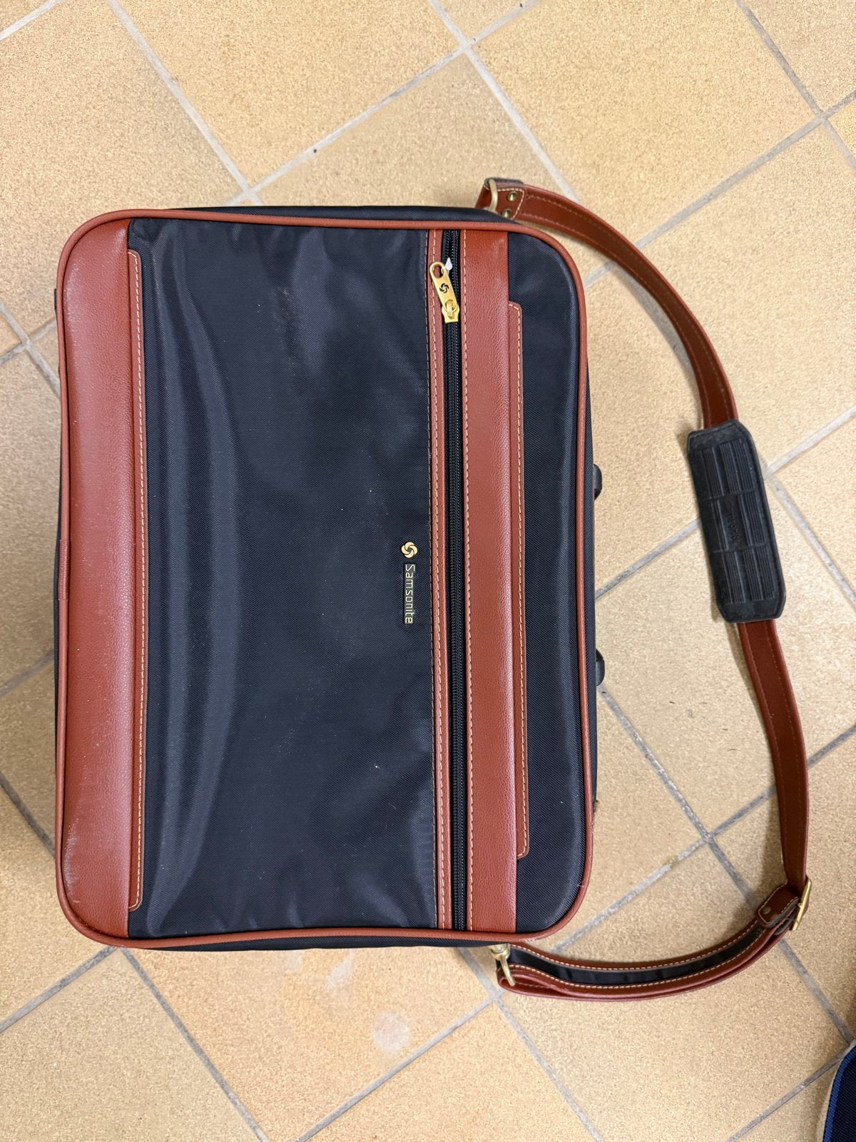 Samsonite laptoptas/schoudertas - Zwart/Bruin, Ophalen, 40 tot 60 cm, Gebruikt, 20 tot 30 cm