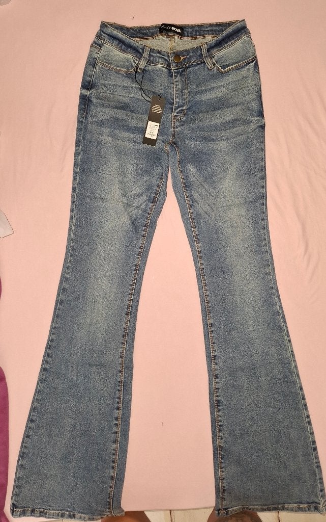Twee Flared Low Rise Jeans, Kleding | Dames, Spijkerbroeken en Jeans, Overige kleuren, Verzenden, Fashion nova, Nieuw