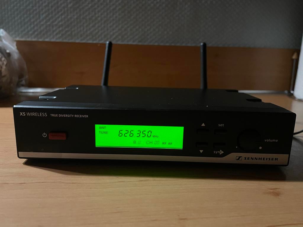 Sennheiser XS Wireless True Diversity Ontvanger EM 10, Ophalen of Verzenden, Zo goed als nieuw, Overige typen, Draadloos