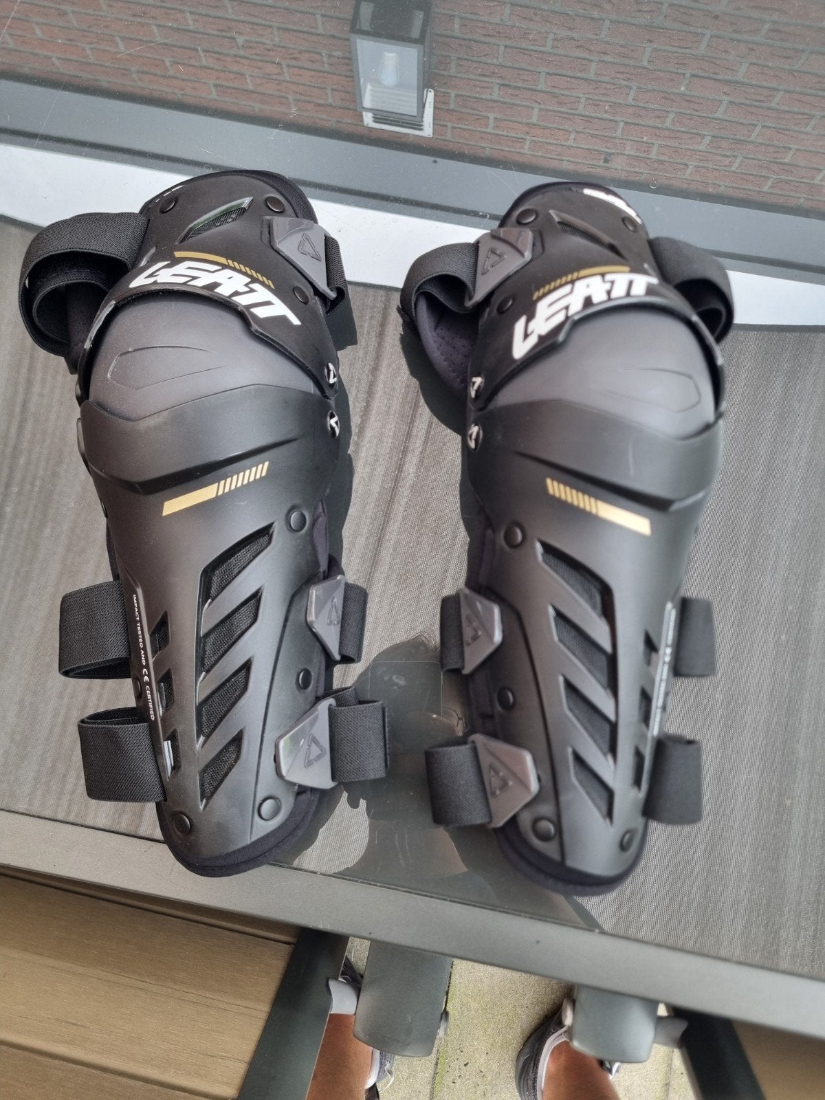 Leatt Kniebeschermers als nieuw. maat S/M., Motoren, Ophalen of Verzenden, Tweedehands, Motorcrosskleding, Leatt