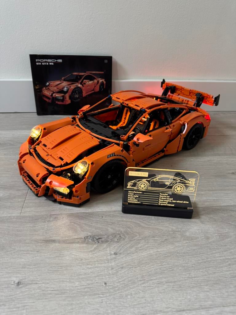 Gratis verlichting bij deze Porsche GT3rs Lego replica, Auto, Groter dan 1:32, Nieuw, Ophalen