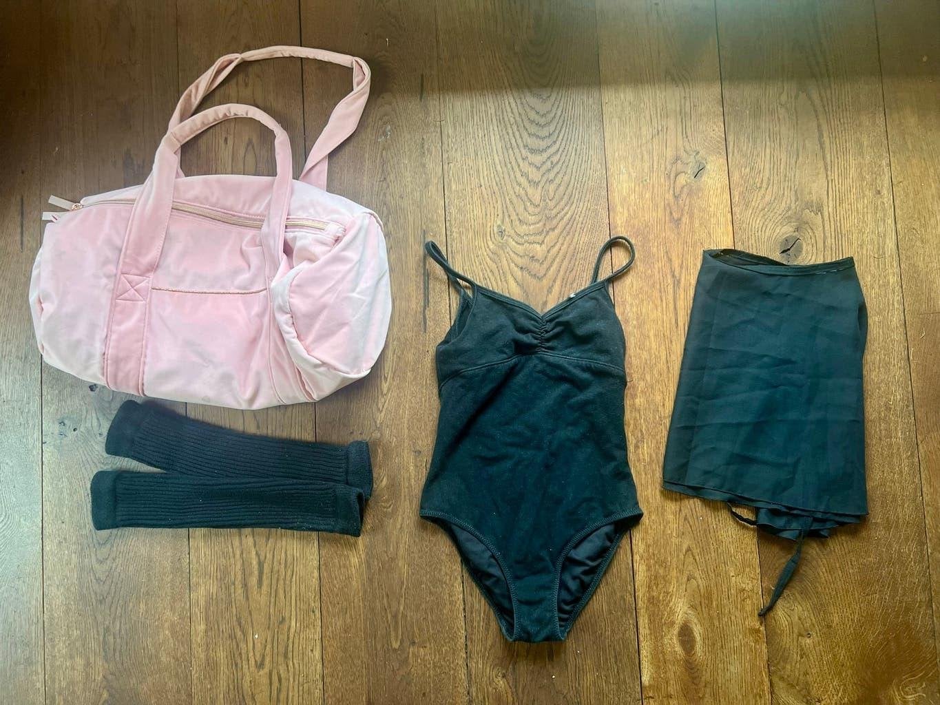 Balletpakje, 12 jaar met wikkelrok, beenwarmers en tas, Ophalen of Verzenden, Zo goed als nieuw, Kleding