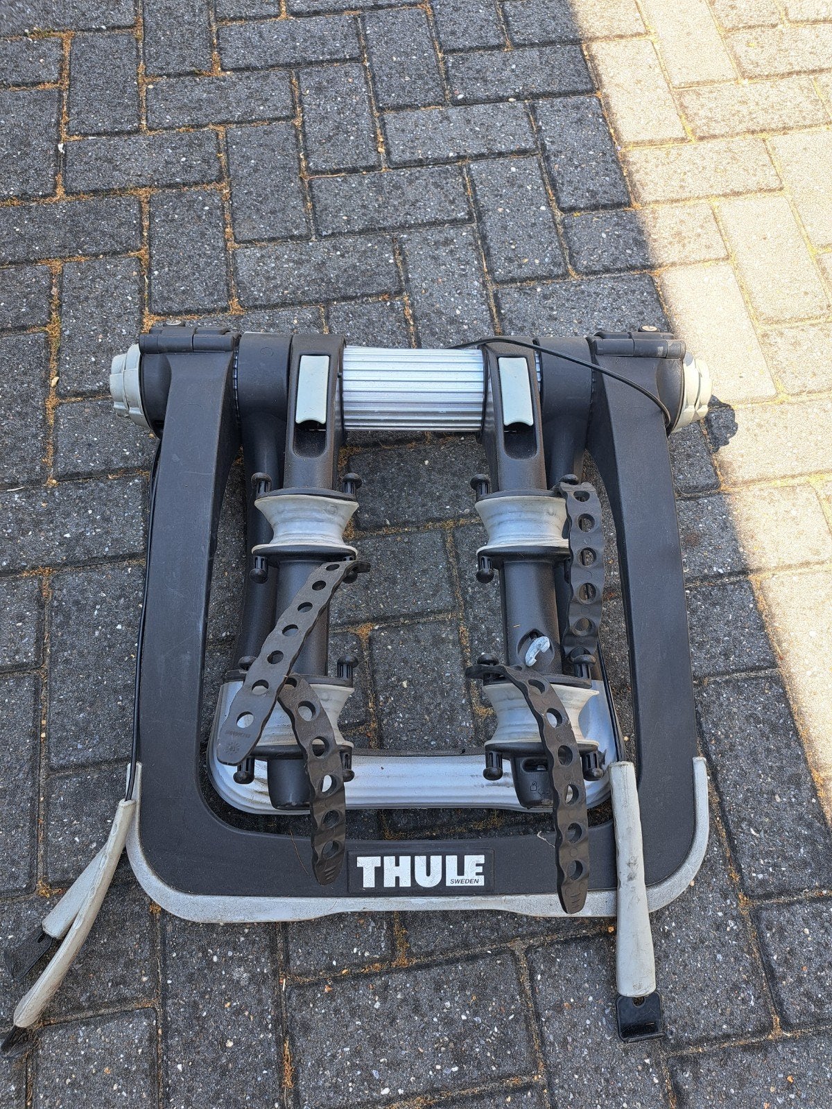 Thule Fietsendrager voor achterklep/ 2 fietsen - Gebruikt, Ophalen of Verzenden, 2 fietsen, Gebruikt, Achterklepdrager